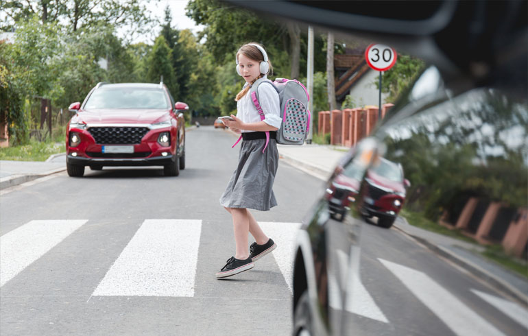 Fresno pedestrian accident attorney page - girl in crosswalk